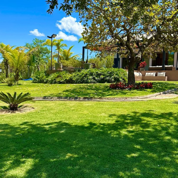 CHÁCARA 3 SUÍTES + HILUX SRX OU 965K NO PIX!